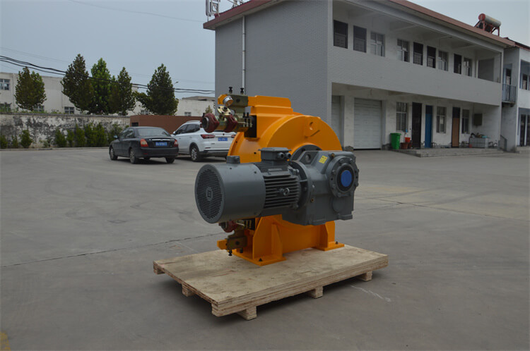 Industrial-hose-pump-for-textile-mill